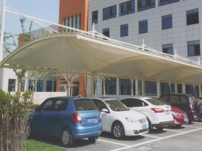 膜結(jié)構(gòu)汽車(chē)棚